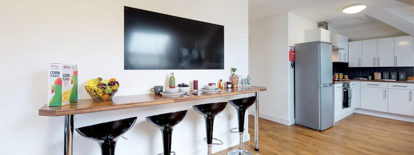 Flat-27B-Haigh-Court-08312018_091934 (1)